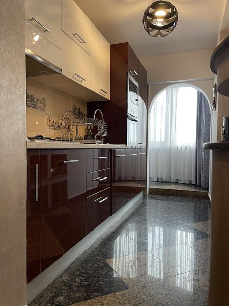 Unirii, Decebal, Rond Alba Iulia